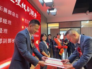 开疆拓土，，，，，再启新程！Lewin乐玩乔迁典礼隆沉进行