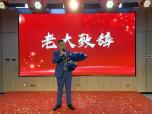 开疆拓土，，，，，再启新程！Lewin乐玩乔迁典礼隆沉进行