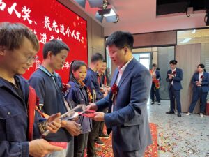 开疆拓土，，，，，再启新程！Lewin乐玩乔迁典礼隆沉进行