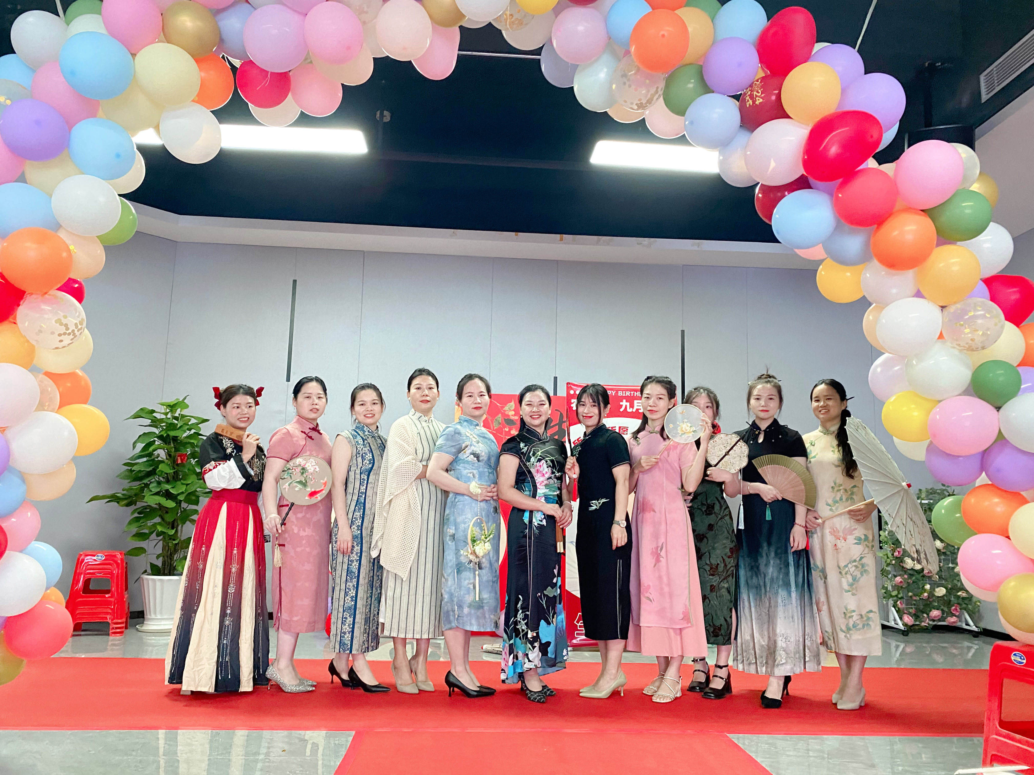 温情如初·青春永驻 | 庆祝广东Lewin乐玩姜幼姐生日欢乐！